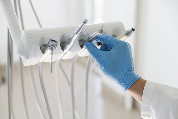 Professional Tooth Extraction technician working in Union City, MI